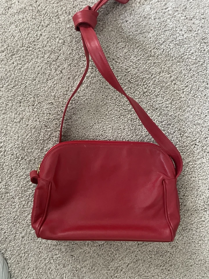 Cartera Bandolera Diseñadora Paloma Picasso Cuero Rojo Para Mujer Rara De Colección XXX Foto 2 de 4