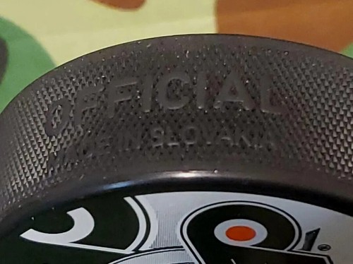 2004 EASTERN CONFERENCE FINALS TAMPA BAY LIGHTNING VS PHILADELPHIA FLYERS PUCK - Foto 10 di 10