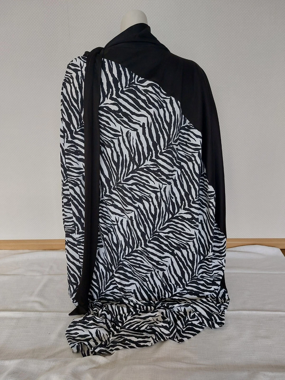 MM6 Maison Margiela abito zebra nero taglia S nuovo con etichetta