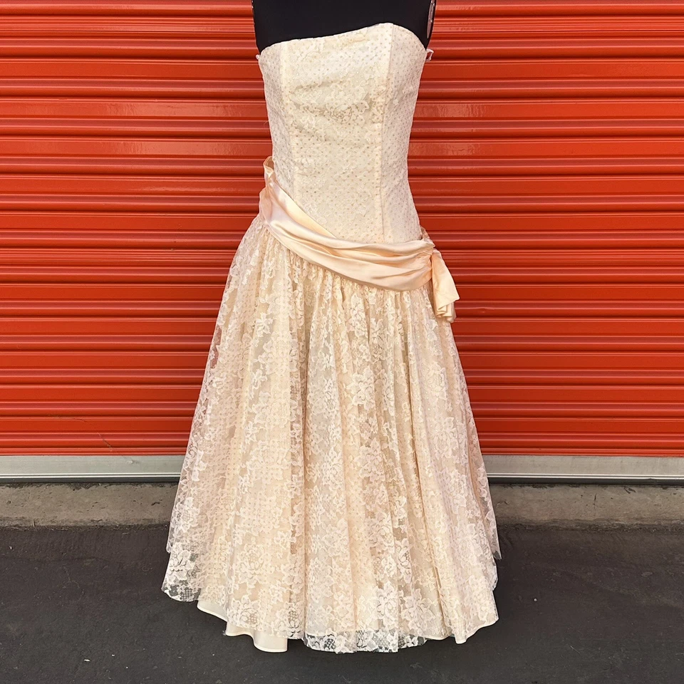  Vestido sin tirantes de encaje formal de baile Zum Zum Zum Melocotón naranja purpurina 7/8 Vintage 80s Foto 3 de 4