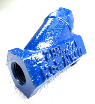 TITAN YS-12-CI Cast Iron Y Strainer 1/2'' NPT 250-SWP 400-WOG / 20-Mesh SS Screen