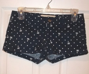 hollister shorts price