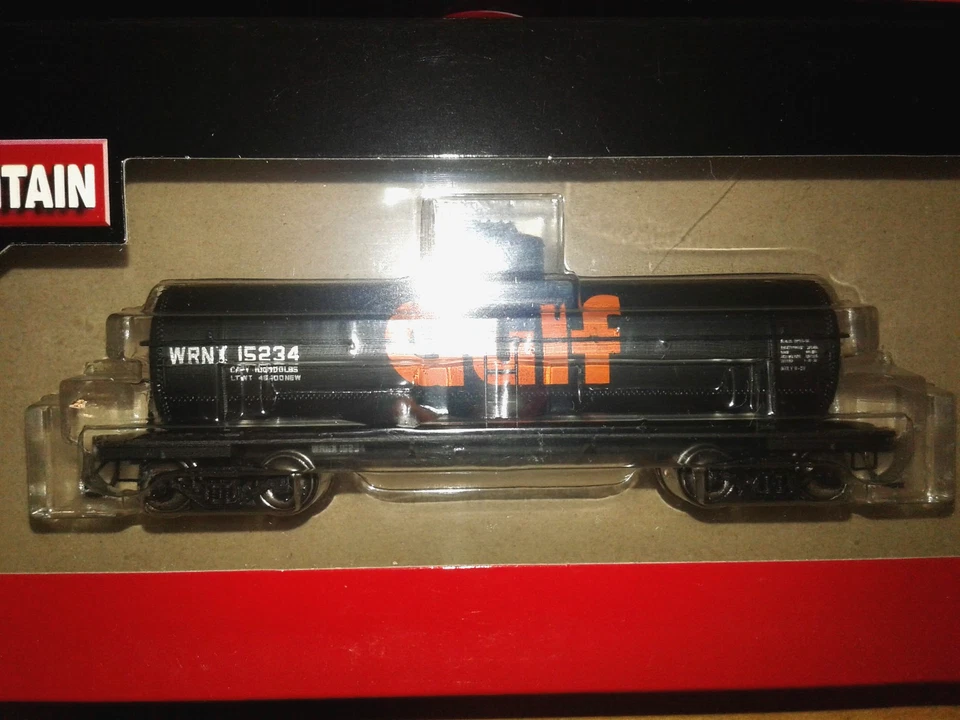 HO SCALE INTERMOUNTAIN TANK CAR LOT 3 GULF OIL & MOBLGAS - Image 4 of 4