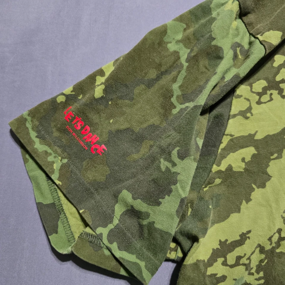 Jordan Zion 衬衫男式 XL 绿色红色 Bayou 男孩迷彩棉短袖圆领 — 第 3/4 张图片