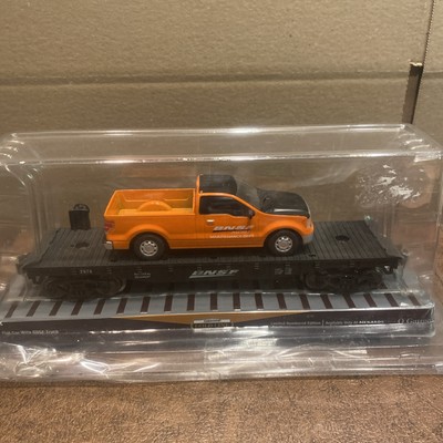 Menards  Gold Line Collection~ O Gauge Flatcar with BNSF F150 Maintenance Truck