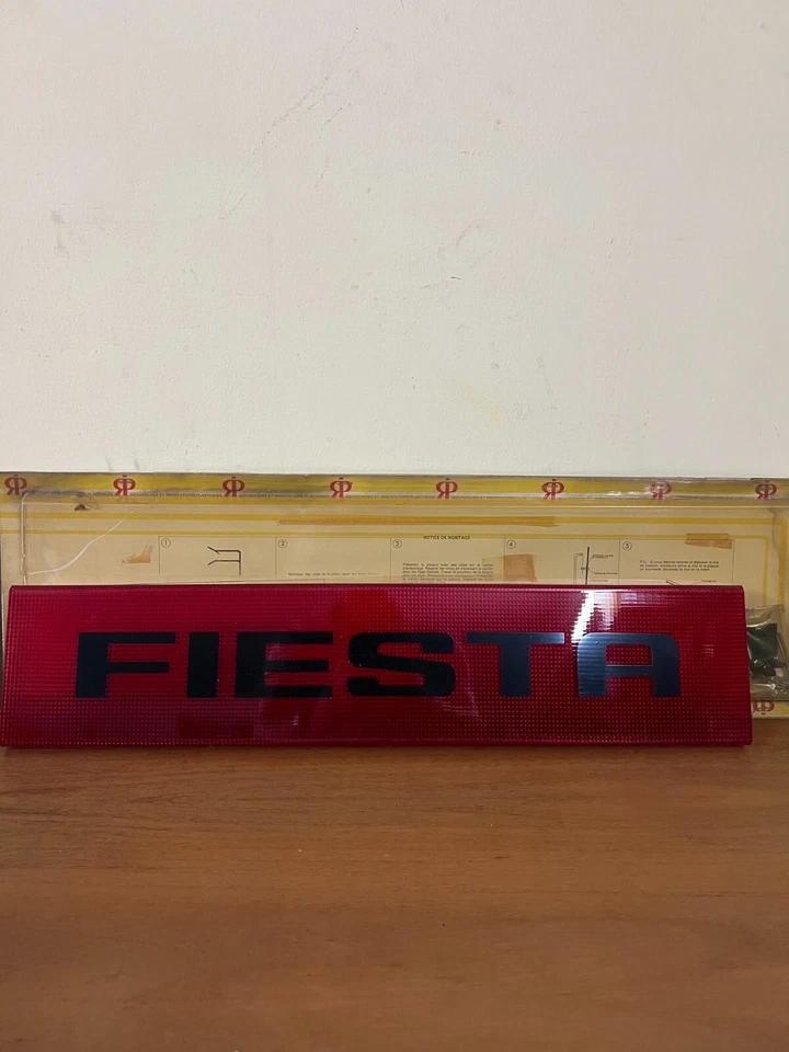 НОВАЯ ИЗ СТАРЫХ ЗАПАСОВ РЕДКАЯ RIPauto задняя декоративная панель для FORD Fiesta - Изображение 2 из 4