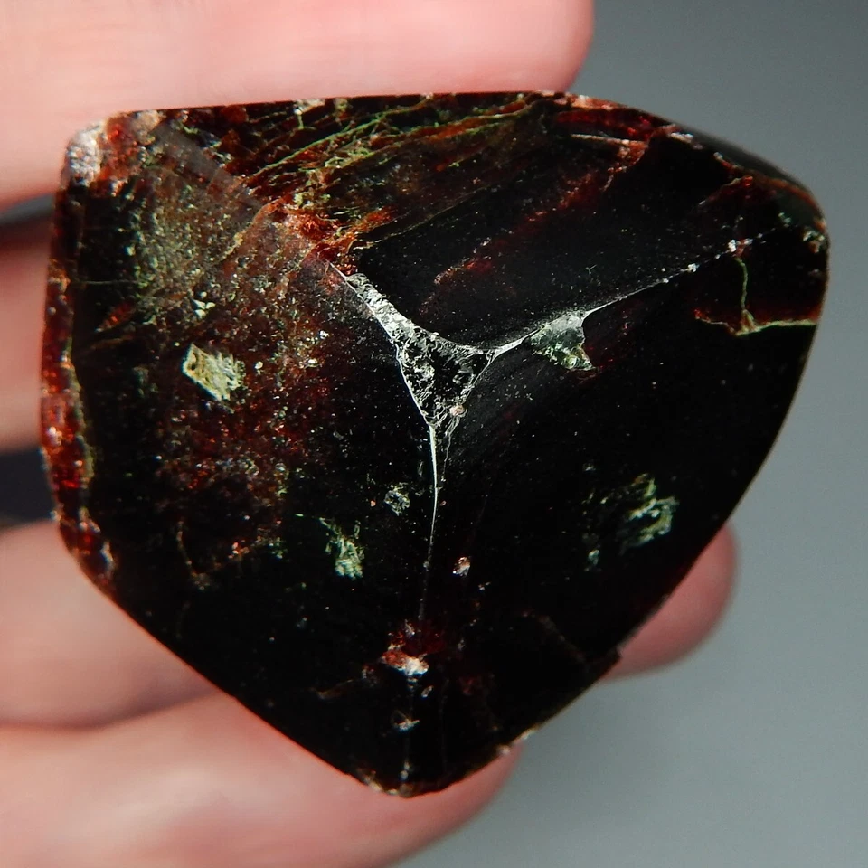 ENORME 447ct Piedra Preciosa Granate Rojo Natural Tierra Extraída Sin Calentar Cristal Pulido Foto 3 de 4