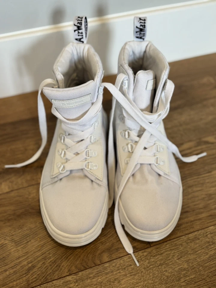 Doc Martens Women’s Size 8 Combs W White Air Wair Canvas Combat Boots Chunky - Image 4 of 4