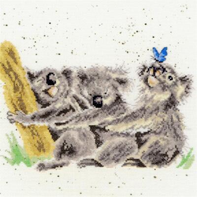Kit Point De Croix Bothy Threads "Love Is" - Diagramme 26x26 Cm Sur Aida 14 Ct - Référence XHD29