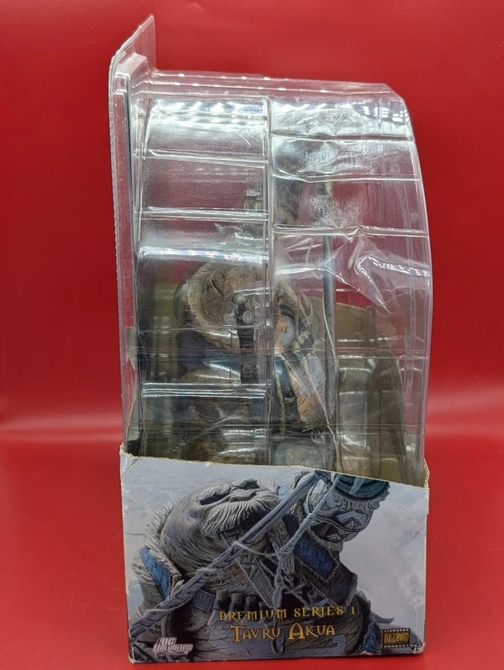 Figura de acción DC Direct World of Warcraft Tuskaar Tavru Akua 2009 nueva sellada  Foto 2 de 4