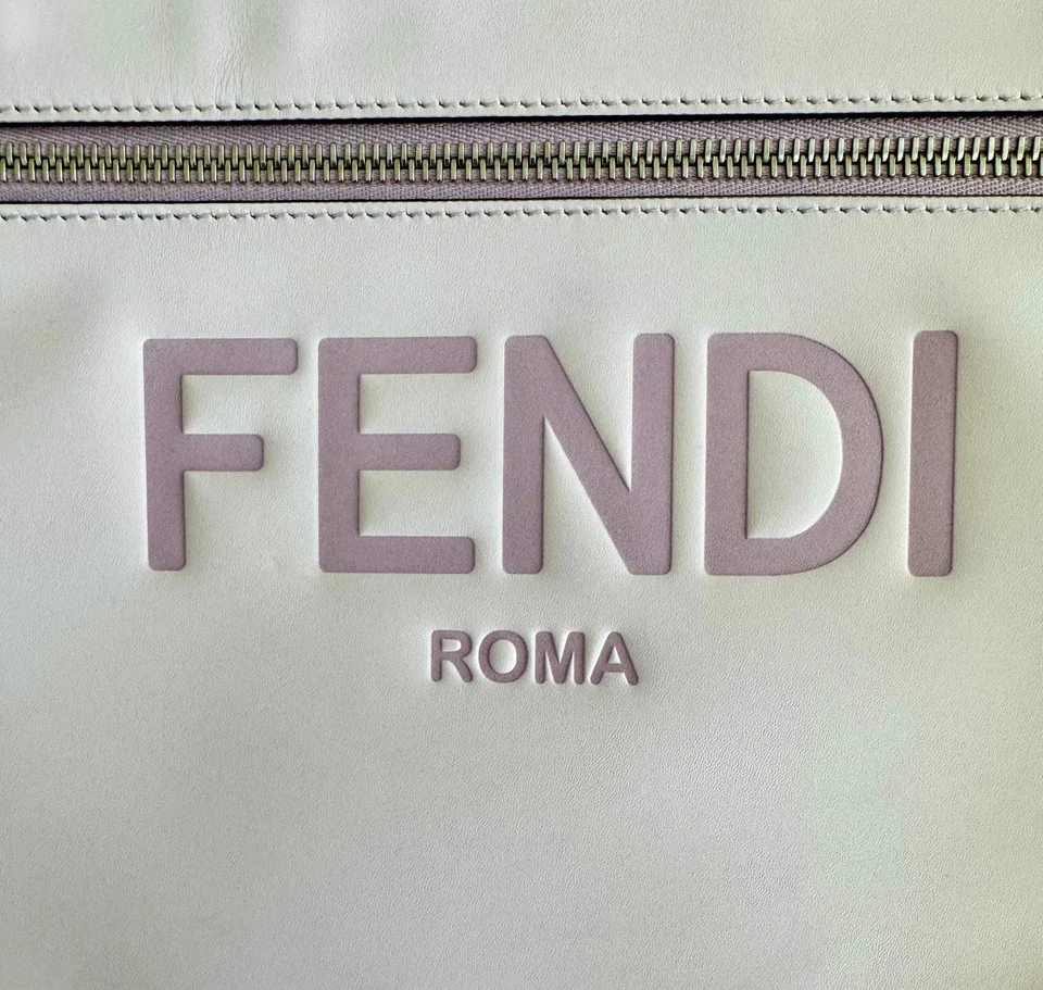 Bolsa plana Fendi Roma monograma púrpura Foto 4 de 4