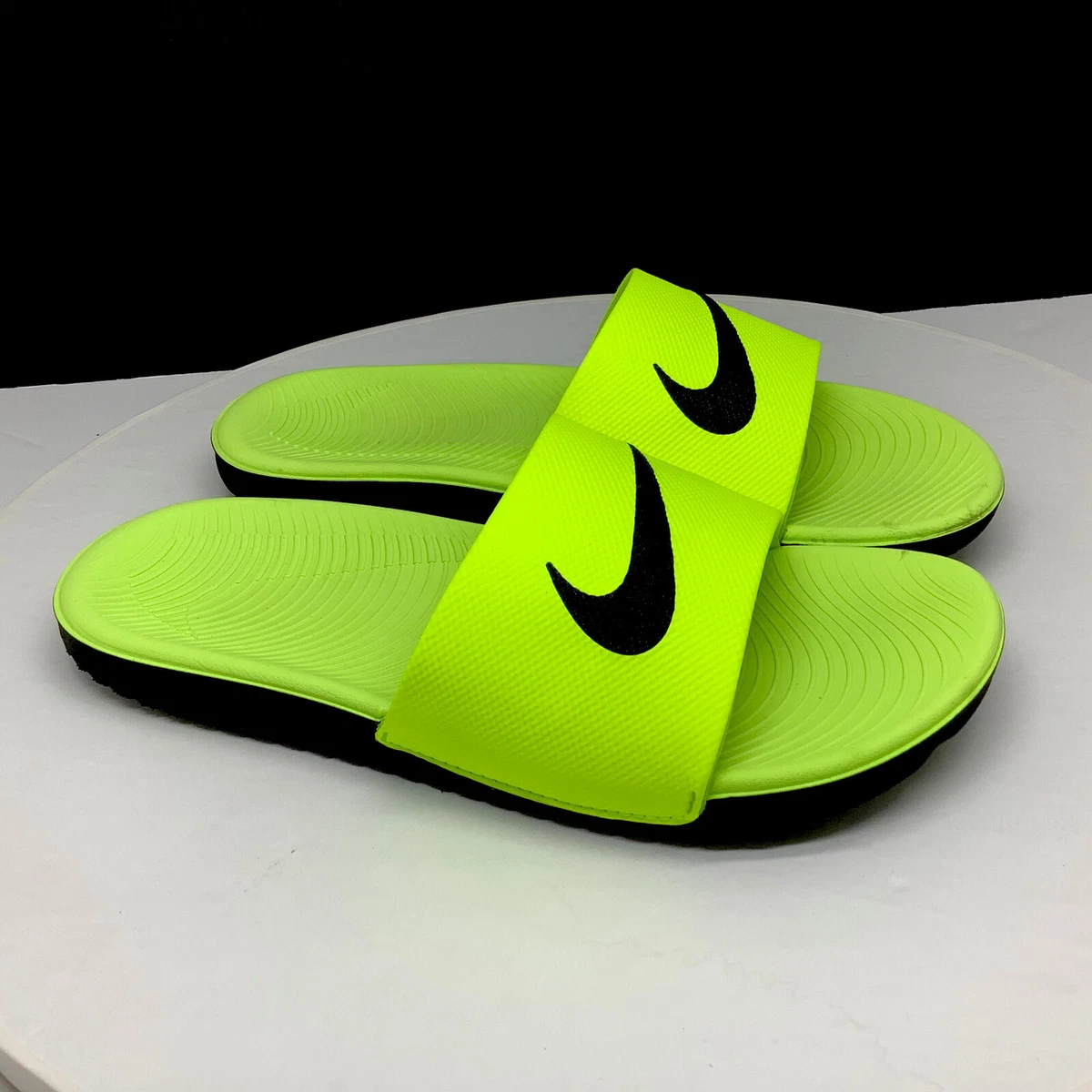How much do clearance nike sandals cost
