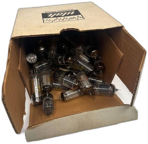 Utah Electronics Vacuum Tubes Box Assorted Vintage Radio Amp Replacement Bulk - 第 1/6 張圖片