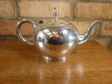 A nice Vintage Fenton Bros 1 pint Teapot silver plated EPNS