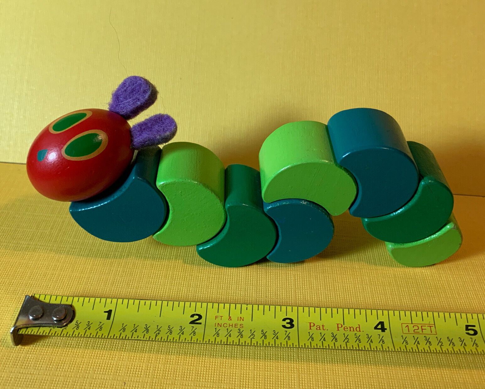 Eric Store Carle Very Hungry Caterpillar 7” Wooden T Twist Play Max 47% OFF Pose