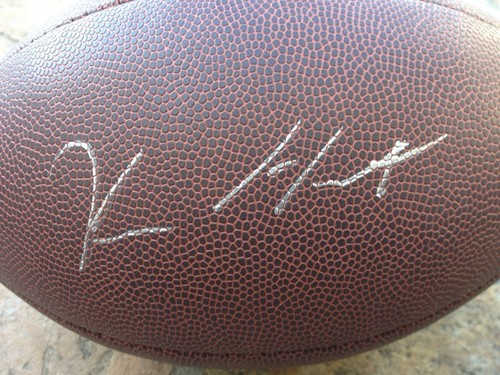 *KAREEM HUNT*SIGNED*AUTOGRAPHED*FOOTBALL*CLEVELAND*BROWNS*KANSAS CITY*CHIEFS*COA - Picture 2 of 5