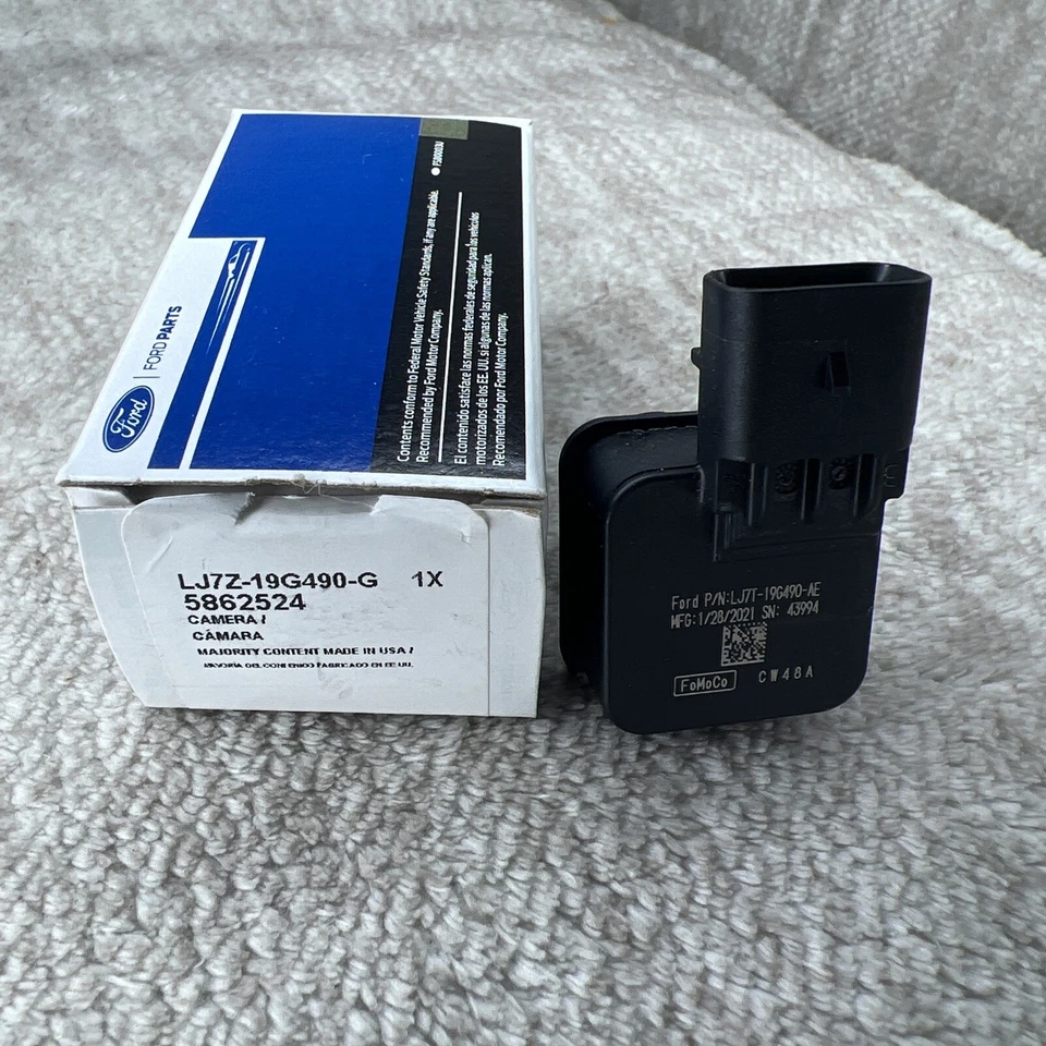 New OEM Genuine 2020-2023 Lincoln Corsair Rear Backup Camera LJ7Z-19G490-G - Image 2 of 4