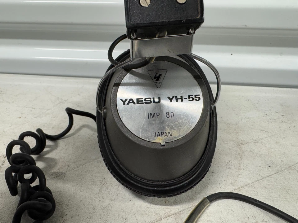 Yaesu YH-55 Shortwave Receiver Transceiver Communications Headphones - Image 4 of 4