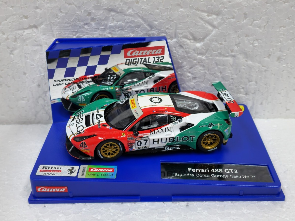 Carrera Digital 132 30999 Ferrari 488 GT3 Squadra Corse Italia #7
