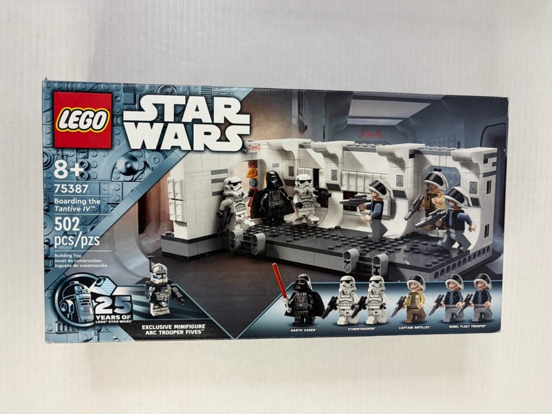 LEGO Star Wars: Boarding the Tantive IV 75387 Set - New factory Sealed