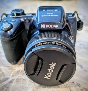 Kodak PIXPRO AZ528 16.0 MP Bridge Camera - Midnight Blue