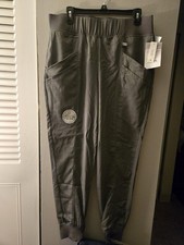 Women's scrub joggers In Size Large