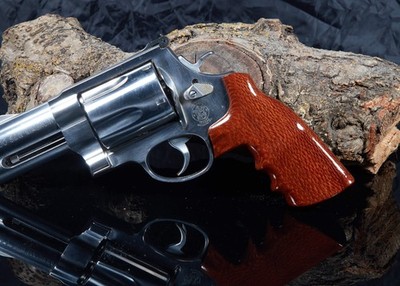 Smith & Wesson X-Frame 460 & 500 Magnum Grips   Leopard Wood, Lacquer Finish