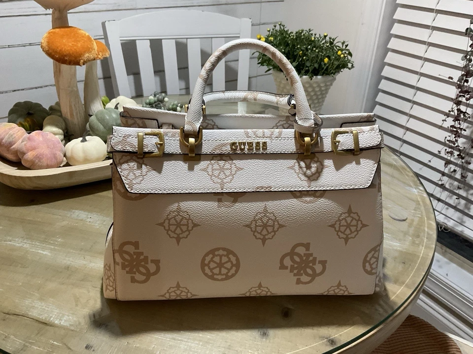 Cartera grande Guess con logotipo de Sestri EXCELENTE - Agotada en todas partes Foto 3 de 4