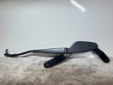 2012-14 Mercedes C-Class W204 Pasngr RIGHT Front Wiper Blade Arm OEM A2078200744
