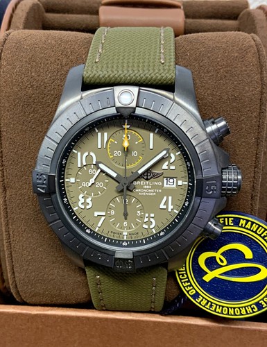 Breitling Avenger Chronograph 45mm 