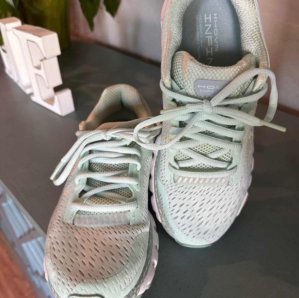 Under Armour HOVR Infinite 2 Seaglass with digital connection - size 6 View 2