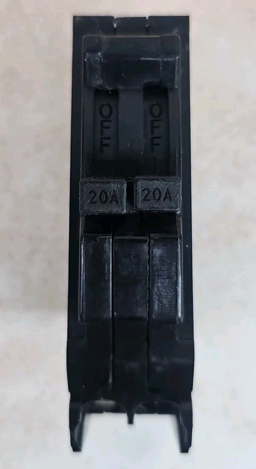Flaw! GE TR2020 / TRP2020 Tandem twin 20/20 Amp 240VAC CIRCUIT Breaker Flaw! GE TR2020 / TRP2020 Tandem twin 20/20 Amp 240VAC CIRCUIT Breaker