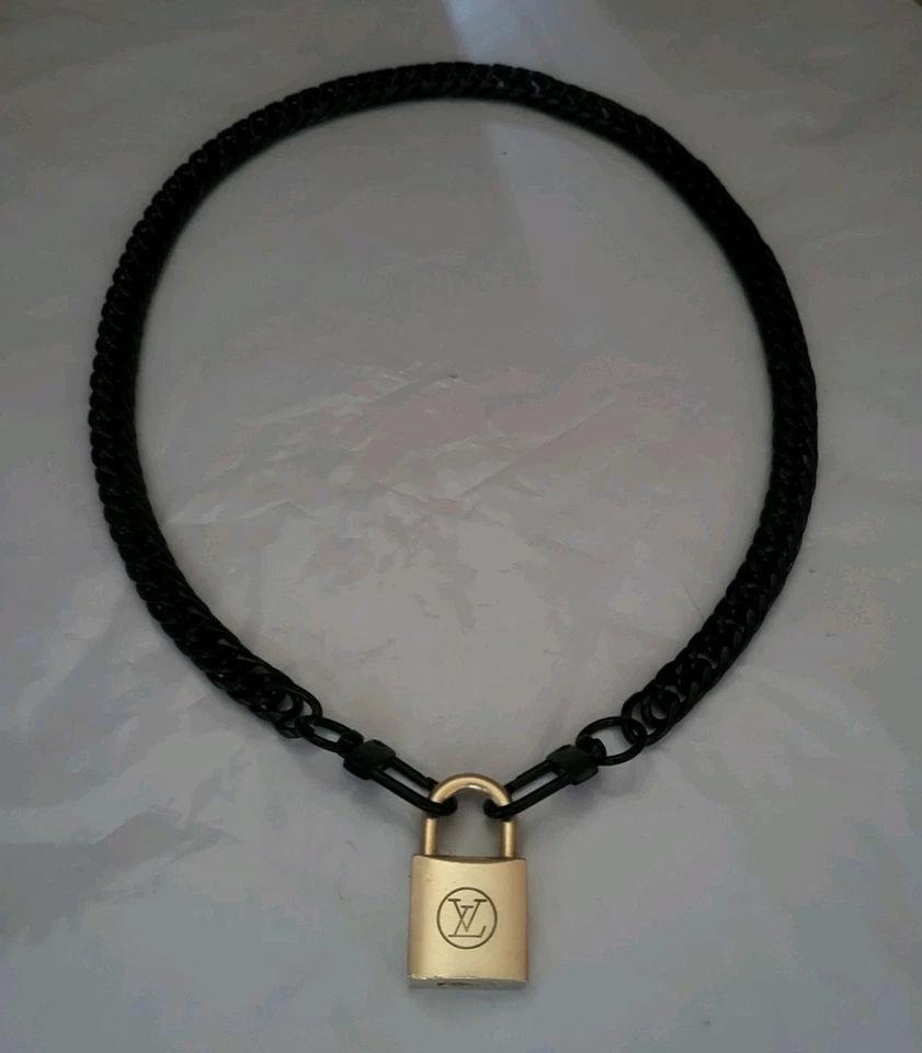 Authentic Louis Vuitton Padlock NO KEY & No Brand Black Steel Necklace - Image 3 of 4