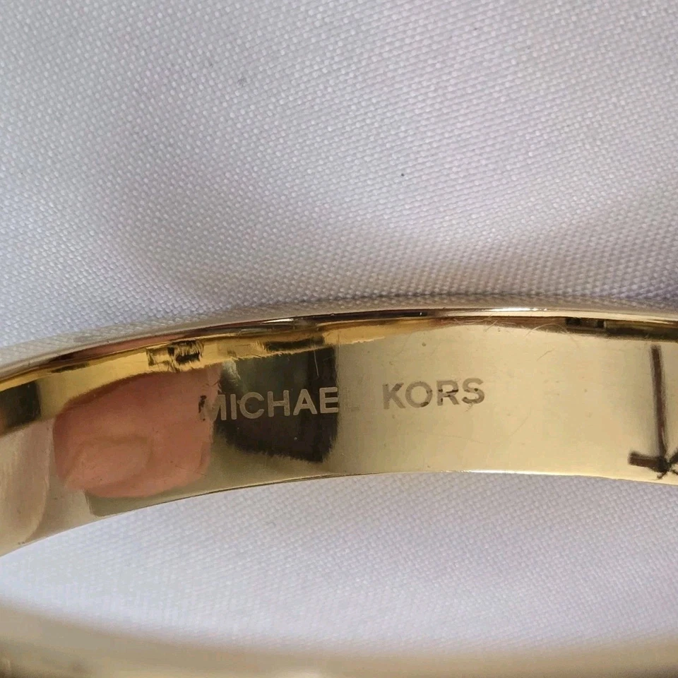 MICHAEL KORS Signed Faux Tortoise Shell Gold Tone Hinge BANGLE BRACELET - Image 3 of 4