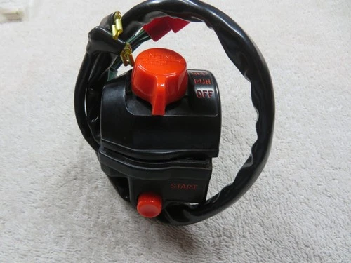 Honda NOS FT500 Ascot CB450SC Nighthawk 82-85 R Handlebar Switch 35130-MC9-670