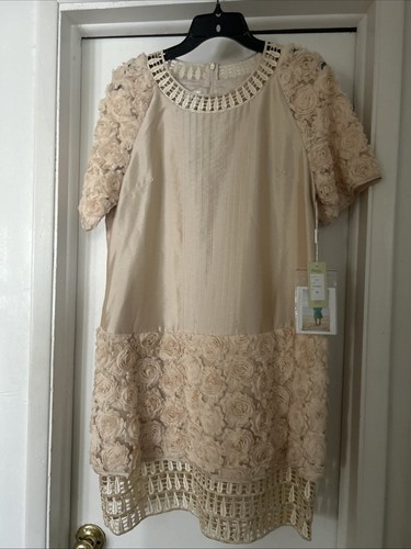 Hermoso Vestido Formal Color Beige, Talla 12 Con Detalles Floreados