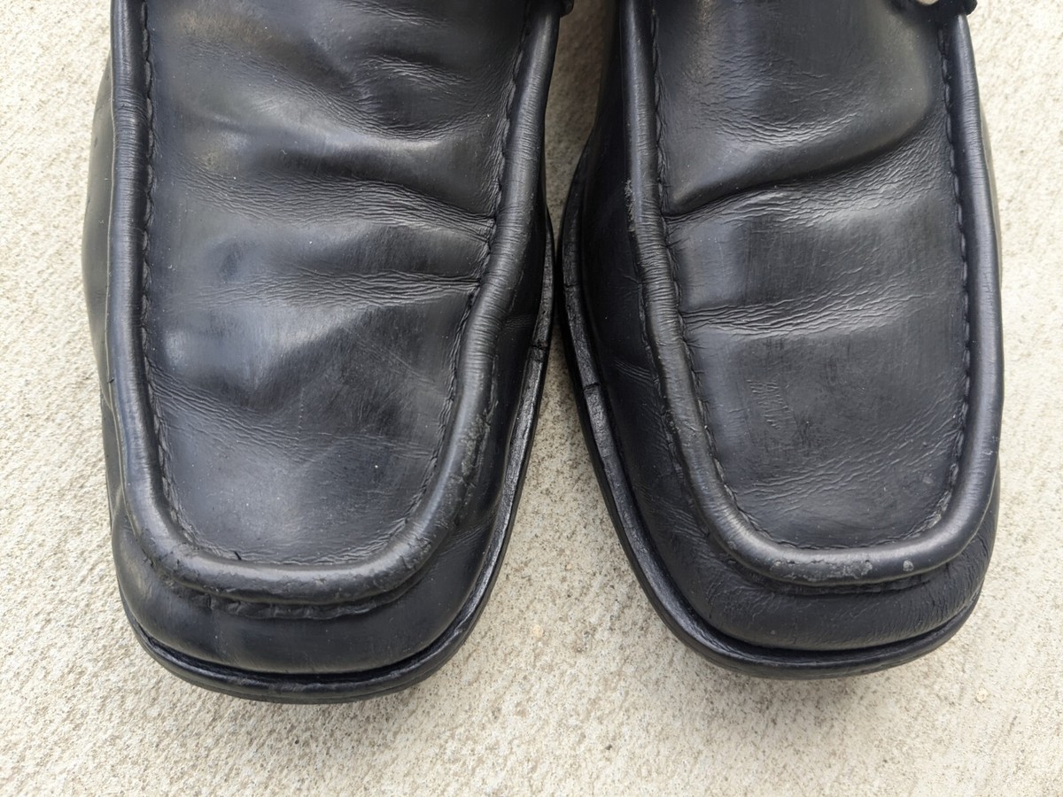 GUCCI Black Leather Horsebit Classic Mens 9 Dress Shoes Loafers FLAWS The Best Horsebit Loafers in 2025, According to GQ Editors | GQ main image 3