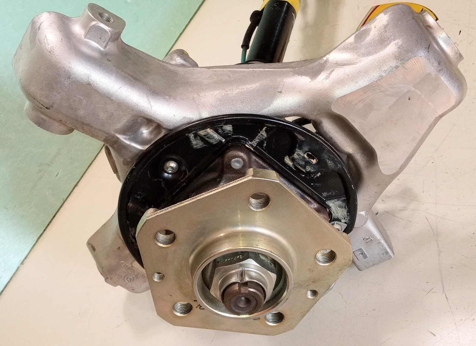 Ferrari 599 Wheel Bearing Upright Knuckle Hub_Drive Axle Shaft_220453_LH_NEW_612