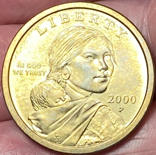 2000 P Liberty Dollar Sacagawea Beautiful Lustrous Gold Color Coin  BU  #4