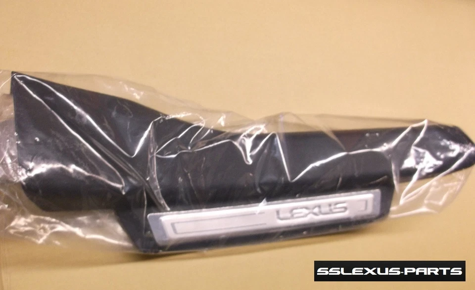 Оригинальные дверные пороги с ПОДСВЕТКОЙ из нержавеющей стали для Lexus GS450H 2013-2018 PT922-30130 от оригинального производителя - Изображение 4 из 4