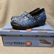 Easy Works By Easy Street Lyndee Women's Size 7M Blue Slip Resistant Clogs Shoes
