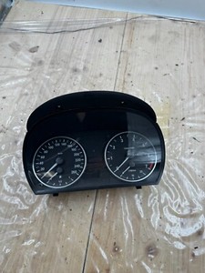 Tacho Kombiinstrument BMW E90 TeileNr.: 1025330-62 / 9122594-01