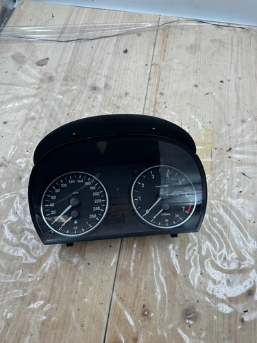 Tacho Kombiinstrument BMW E90 TeileNr.: 1025330-62 / 9122594-01