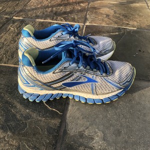 brooks adrenaline 15 womens