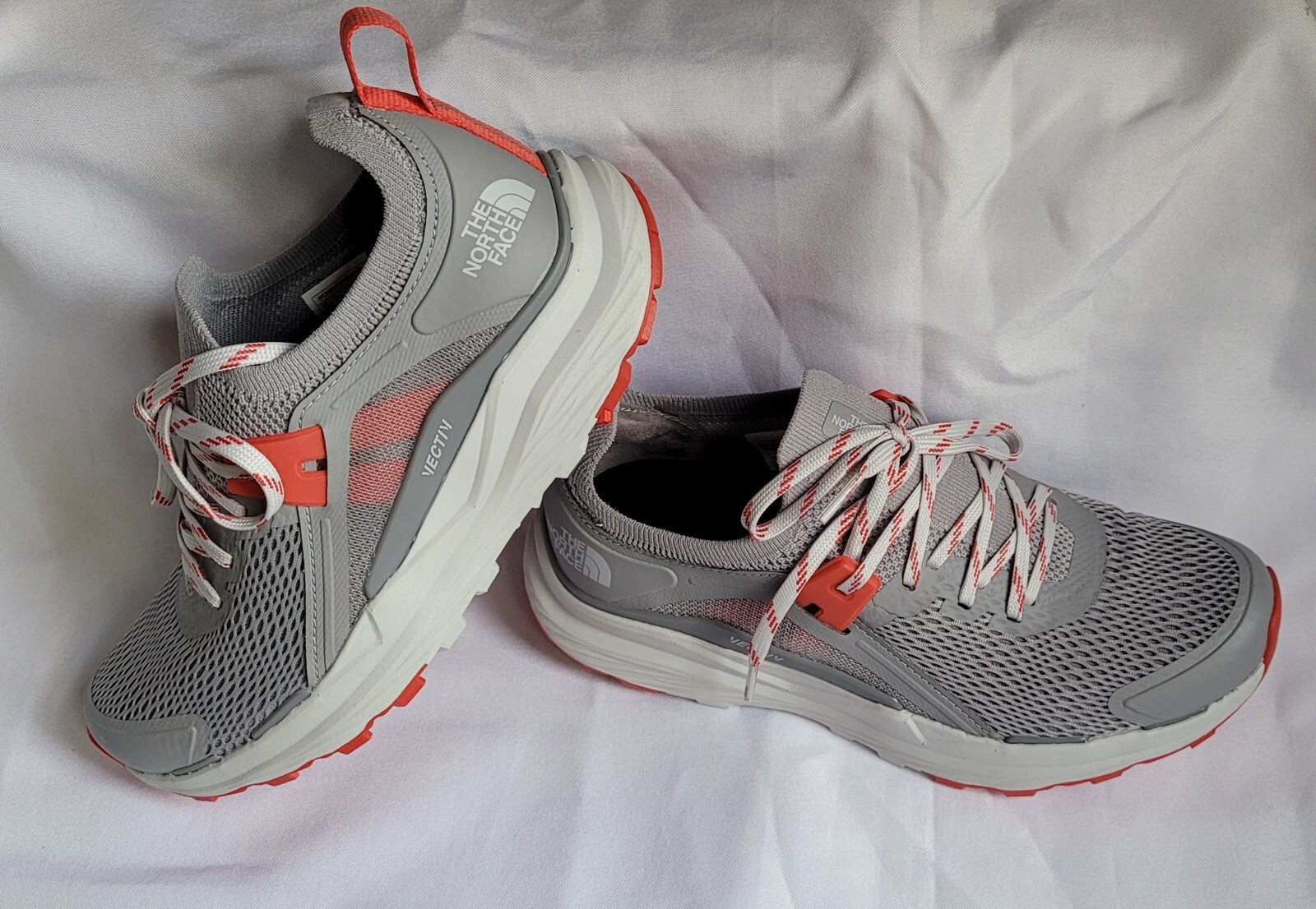 The North Face Vectiv Hypnum, Meld Grey/Horizion R , US Womens Size 8