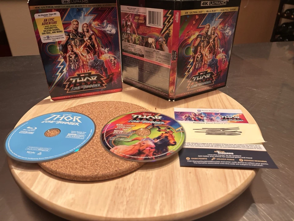 4K Ultra HD Slipcover Set/Lot: Spider-Man, Hulk, Black Widow, The Marvels, Thor Foto 4 de 4