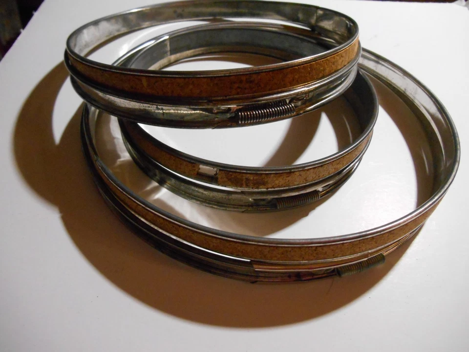 Lot of 3 Vintage Round Metal Spring Tension Cork Lined Embroidery Hoop 5-6-7" - Image 4 of 4