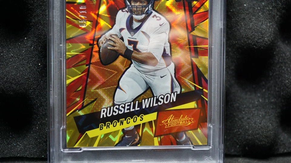 2022 Panini Absolute Russell Wilson GOLD SSP EXPLOSIVE /10 Broncos, Seahawk PSA9 - Image 3 of 4
