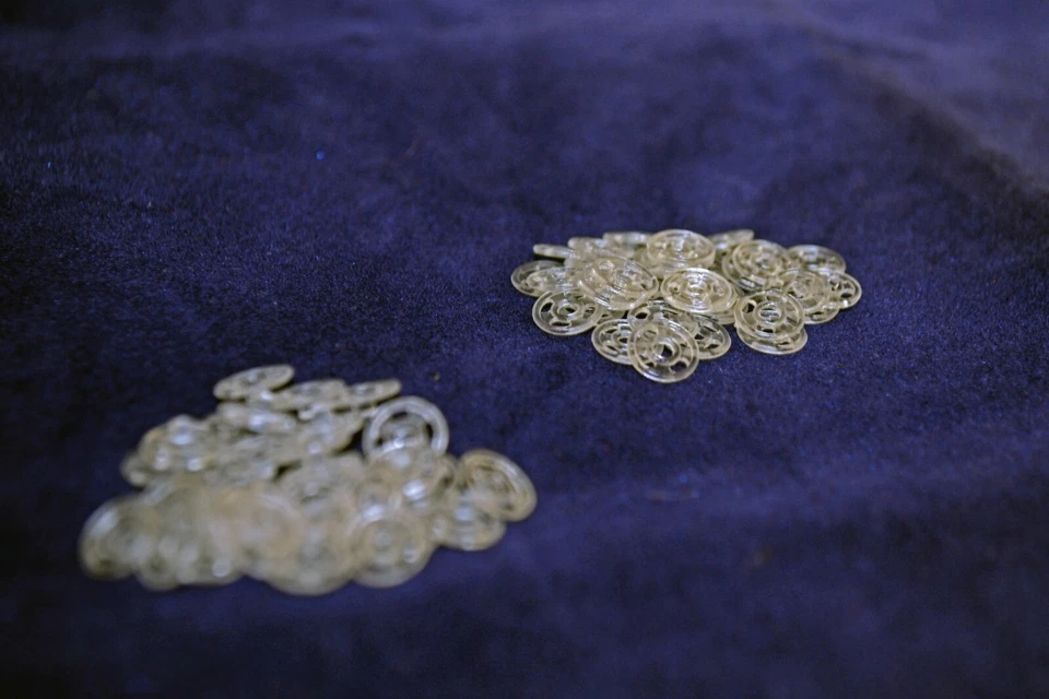 New Sew-On Snaps Size:7mm 12 sets package, Clear, Nylon, Fast Shipping from US - Image 4 of 4