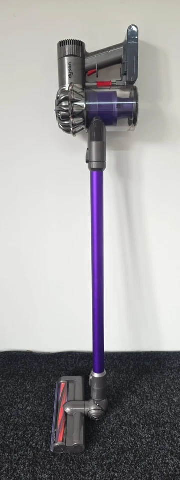 Dyson V6 Animal Cordless Vacuum Cleaner Reconditioned & New Battery - Image 3 of 4